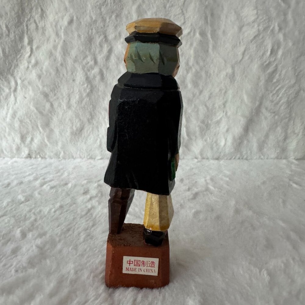 Vintage Handcrafted Wooden Sea Captain Figurine With Parrot Peg Leg Bottle Rum - Picture 4 of 8
